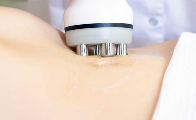 institut-zen-et-sens-toulouse-procedure-elimination-cellulite-abdomen-feminin-massage-du-ventre-par-cavitation