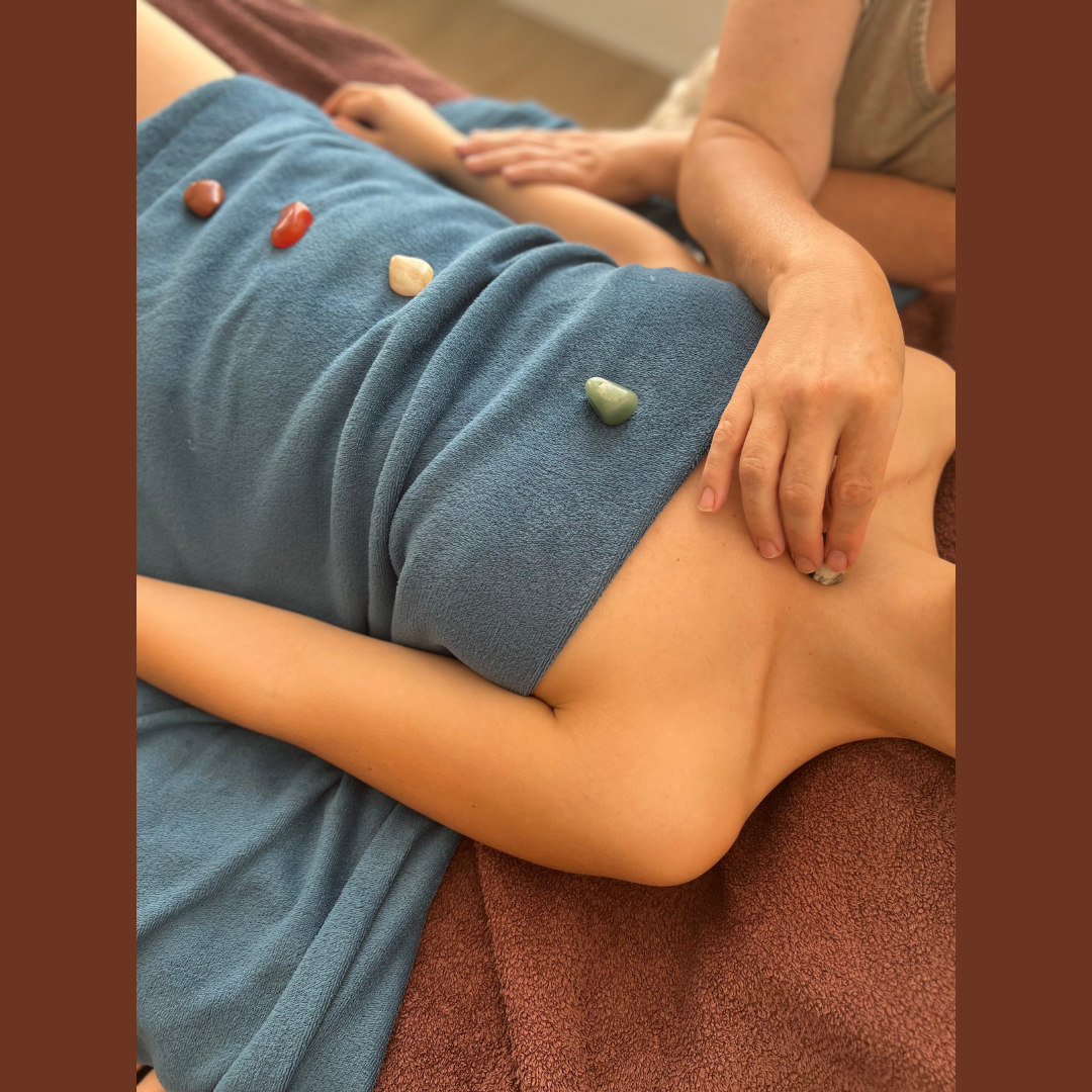 massage corps cristaux holistiques